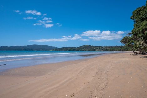 Photo of property in 56 Bayside Drive, Coopers Beach, 0420