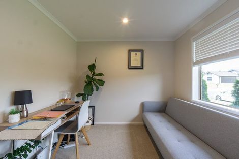 Photo of property in 261 Dixon Road, Fitzroy, Hamilton, 3206