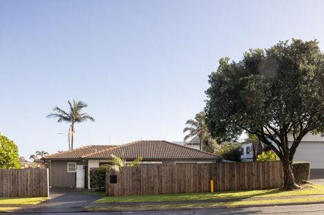 Photo of property in 1 Yale Street, Mount Maunganui, 3116