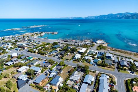 Photo of property in 4 Moa Road, South Bay, Kaikoura, 7300