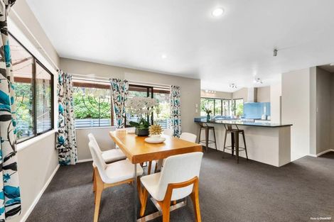 Photo of property in 5 Spears Place, Botany Downs, Auckland, 2010