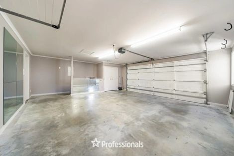 Photo of property in 14 Ronald Scott Grove, Riverstone Terraces, Upper Hutt, 5018