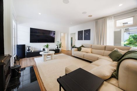 Photo of property in 59 Te Awe Awe Street, Hokowhitu, Palmerston North, 4410