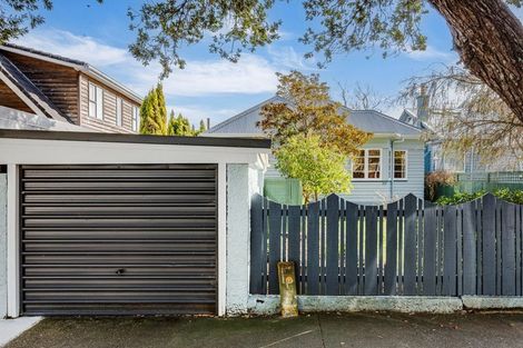 Photo of property in 218 Muritai Road, Eastbourne, Lower Hutt, 5013