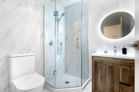 Photo of property in 89a Oreil Avenue, West Harbour, Auckland, 0618