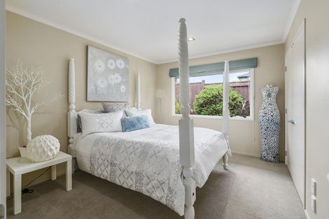 Photo of property in 19 Tennyson Avenue, Kelvin Grove, Palmerston North, 4414