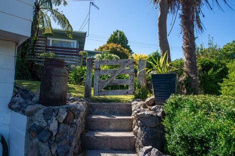 Photo of property in 53 Grand Vue Road, Kawaha Point, Rotorua, 3010