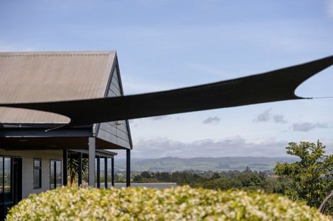 Photo of property in 10 Kaimai View Drive, Ohauiti, Tauranga, 3112