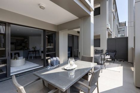 Photo of property in Paramount Apartments, 11/281 Maunganui Road, Mount Maunganui, 3116