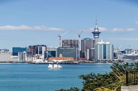 Photo of property in 61b Stanley Road, Stanley Point, Auckland, 0624