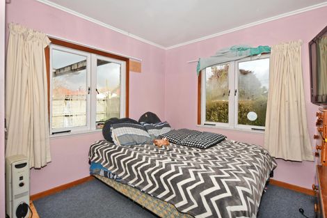 Photo of property in 1 Mclean Street, Woodville, 4920