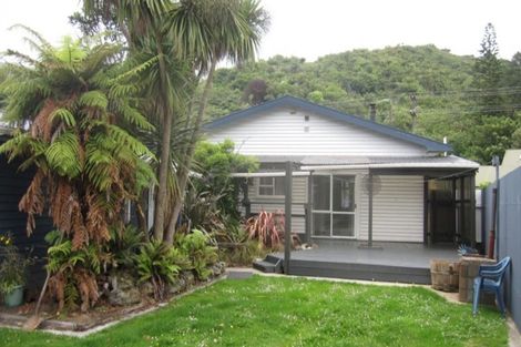 Photo of property in 20 Shakespeare Street, Greymouth, 7805