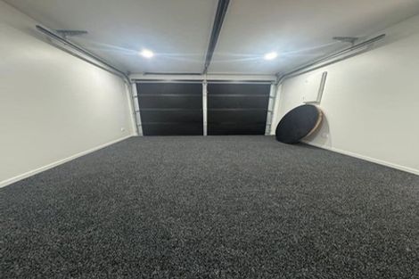 Photo of property in 44 Challen Close, Conifer Grove, Takanini, 2112