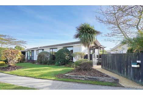 Photo of property in 49 Oldwood Street, Bishopdale, Christchurch, 8053