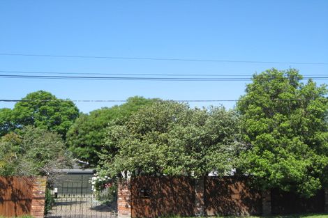 Photo of property in 16 Stapletons Road, Richmond, Christchurch, 8013