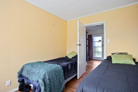 Photo of property in 23 Cambridge Terrace, Kaiti, Gisborne, 4010