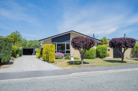 Photo of property in 16 Arnott Street, Alexandra, 9320