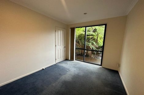 Photo of property in 12 Poturi Streams Avenue, Titirangi, Auckland, 0604