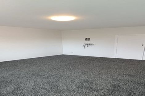 Photo of property in 2/265 Massey Road, Mangere East, Auckland, 2024