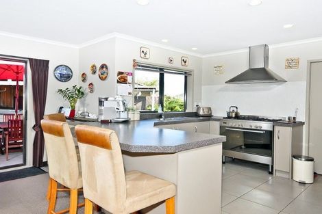 Photo of property in 56 Farringdon Avenue, Rototuna North, Hamilton, 3210