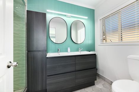 Photo of property in 8 Brookwood Drive, Henderson, Auckland, 0612