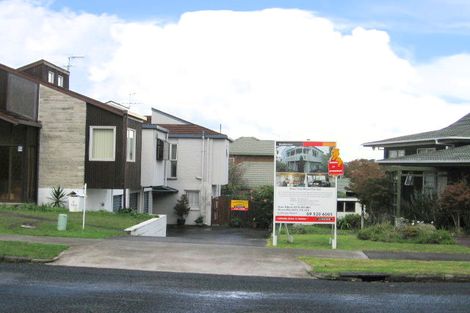 Photo of property in 1/196 Clovelly Road, Bucklands Beach, Auckland, 2012