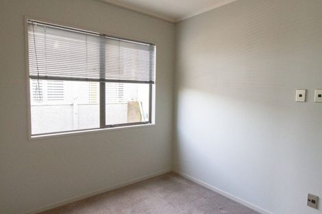 Photo of property in 230c Devonport Road, Tauranga, 3110