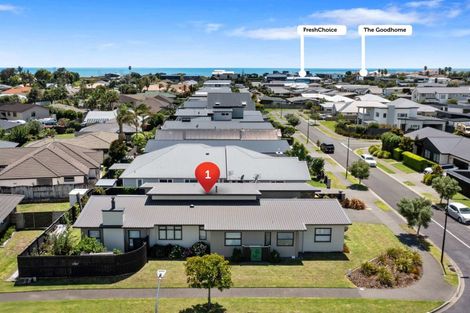 Photo of property in 1 Makura Drive, Papamoa Beach, Papamoa, 3118