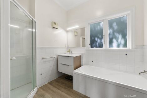 Photo of property in 32 Upper Watt Street, Wadestown, Wellington, 6012