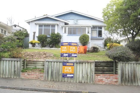 Photo of property in 76 Napier Terrace, Hospital Hill, Napier, 4110