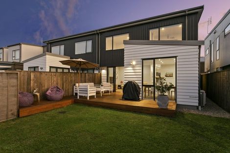 Photo of property in 23 Ian Morrison Road, Hobsonville, Auckland, 0616