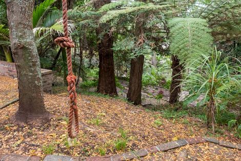 Photo of property in 12 Minerva Terrace, Cockle Bay, Auckland, 2014