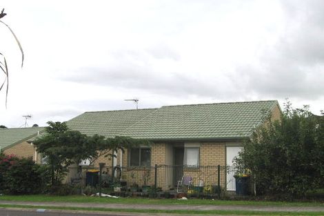 Photo of property in 15/25 Charlenne Close, Ranui, Auckland, 0612
