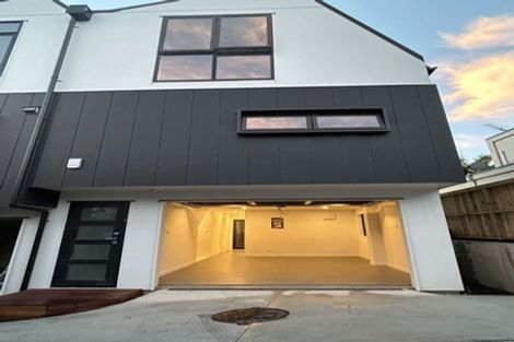 Photo of property in 344a East Coast Road, Sunnynook, Auckland, 0632