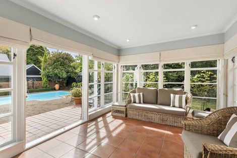 Photo of property in 305 Fergusson Drive, Heretaunga, Upper Hutt, 5018