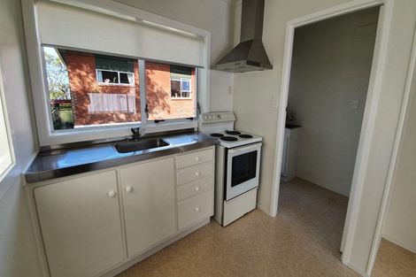 Photo of property in 1/242 Onewa Road, Birkenhead, Auckland, 0626