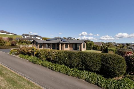 Photo of property in 7 Haden Place, Omokoroa, 3114