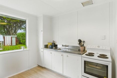 Photo of property in 96 Main Road, Titahi Bay, Porirua, 5022