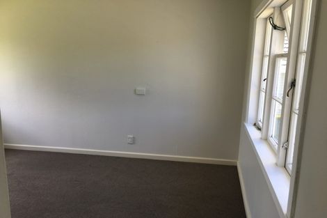 Photo of property in 11 Matipo Road, Mairangi Bay, Auckland, 0630