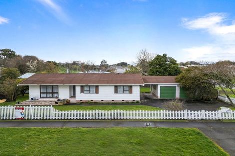 Photo of property in 3 Howe Street, Foxton, 4814