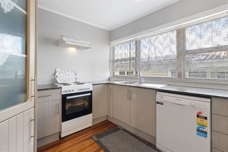 Photo of property in 106a Woodglen Road, Glen Eden, Auckland, 0602