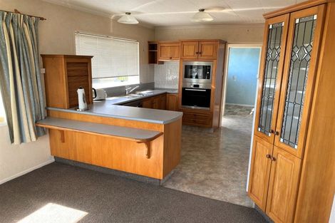 Photo of property in 30 Karaka Street, Merrilands, New Plymouth, 4312