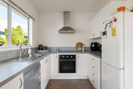 Photo of property in 2/16 Parkers Road, Tahunanui, Nelson, 7011