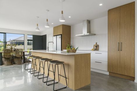 Photo of property in 7 Kayelene Place, Omokoroa, 3114