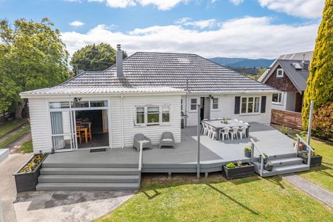 Photo of property in 11 Golders Road, Elderslea, Upper Hutt, 5018