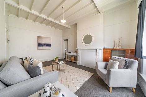 Photo of property in 8 Roxburgh Grove, Petone, Lower Hutt, 5012