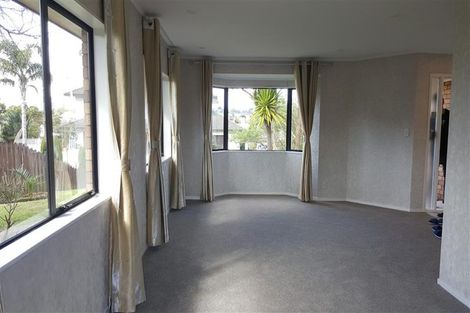 Photo of property in 6 Vesca Place, Golflands, Auckland, 2013