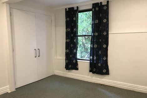 Photo of property in 56 Kelburn Parade, Kelburn, Wellington, 6012