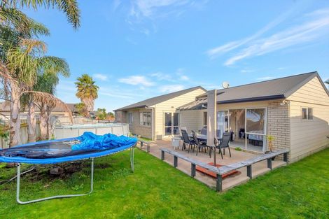 Photo of property in 15 Golden Courie Close, Papamoa Beach, Papamoa, 3118