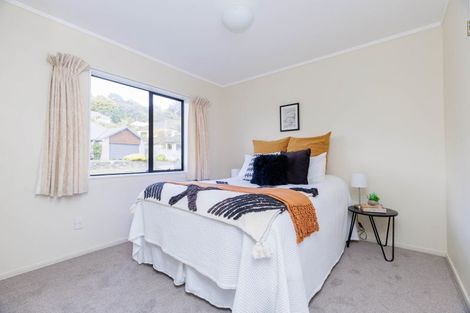 Photo of property in 8 Furlong Crescent, Churton Park, Wellington, 6037